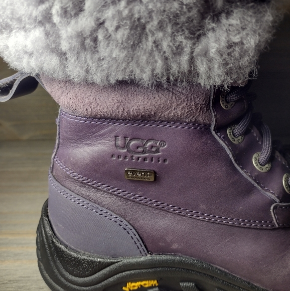 UGG Adirondack ll Leather Waterproof Vibram Boots Womens Size 5 Purple - Picture 8 of 8